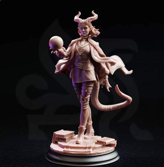 Tiefling- Warlock/Wizard/Sorcerer